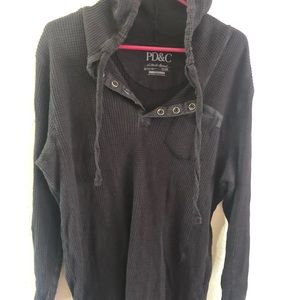 Men’s black knit pullover